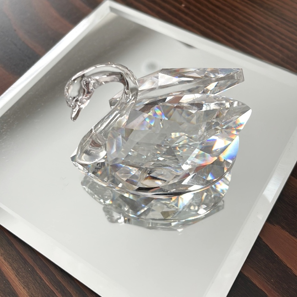 Swarovski Crystal Swan.  Medium.